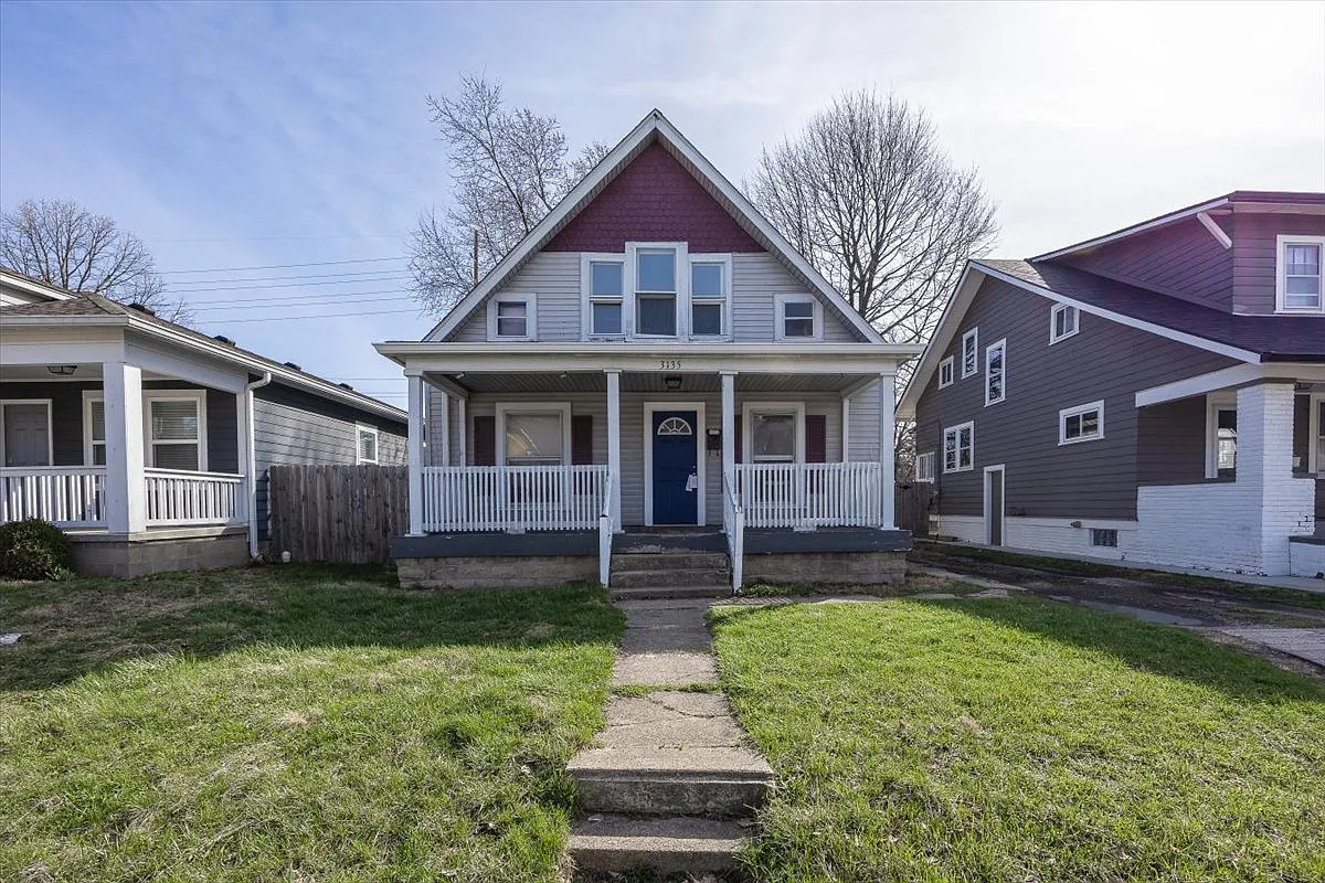 3135 Graceland Ave photo 1