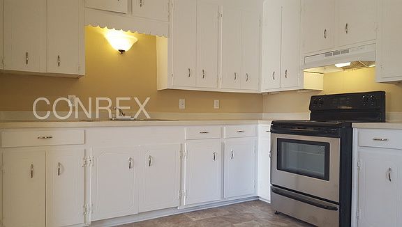 4th image of 3805 Woodbury Dr