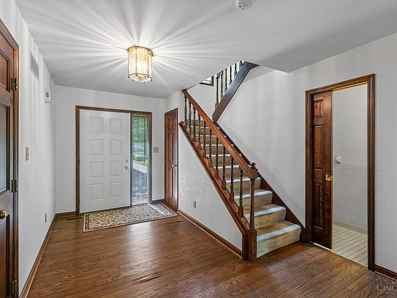 5th image of 211 Miami Lakes Dr