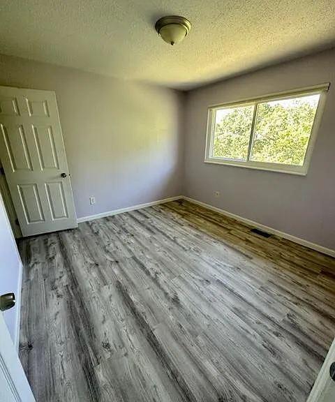 1725 Dandridge Ln — Photo 10