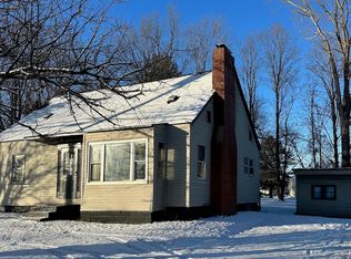 50 Center Rd, Essex Junction, VT 05452