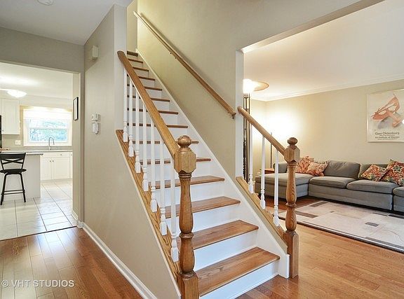 3rd image of 524 S Whitehall Dr