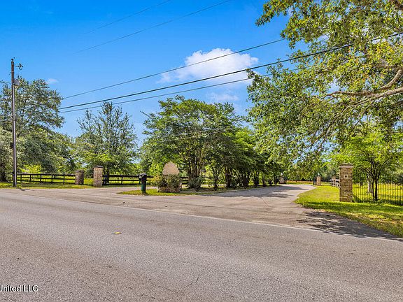 5th image of 24071 Cuevas Delisle Rd