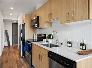 Zella, Seattle, WA 98119
