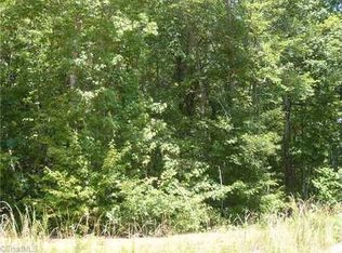 207 Pinta Ct, Thomasville, NC 27360