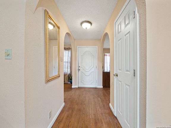 4th image of 4515 pecan grove