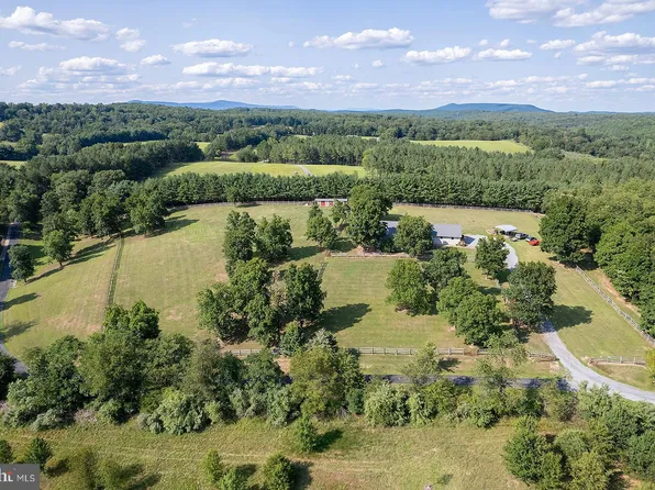 249 Silver Lake Ln, Winchester, VA 22603