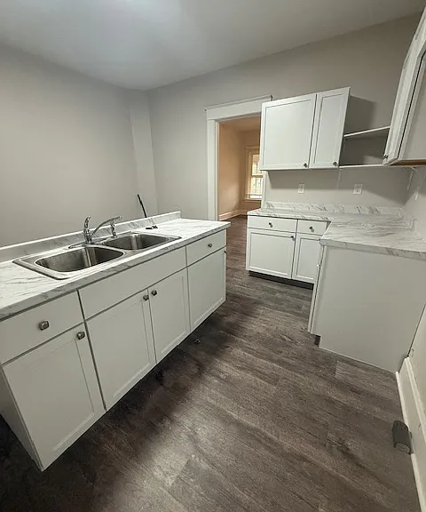 1409 Young St #1 — Photo 4