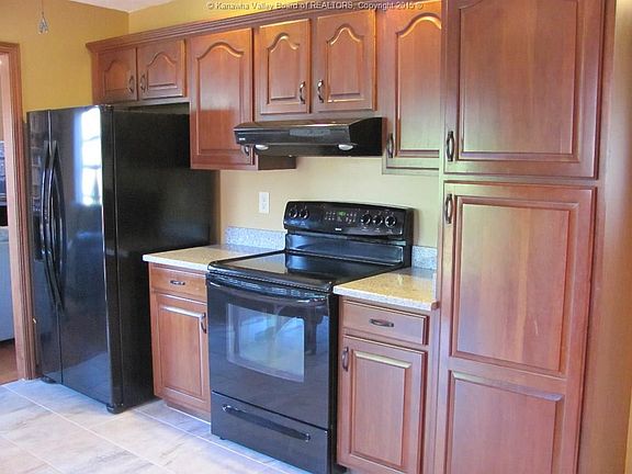 5th image of 3604 Brookshire Dr