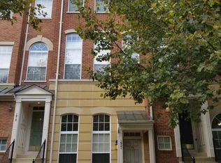 1921 Crescent Park Dr, Reston, VA 20190