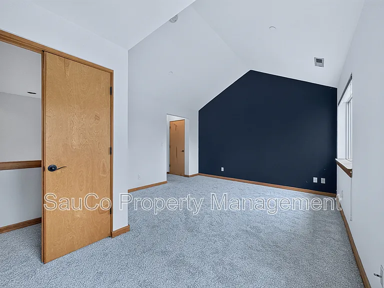 5049 SW View Point Ter #B — Photo 30