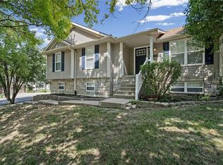 6315 N Quincy Ave, Gladstone, MO 64119