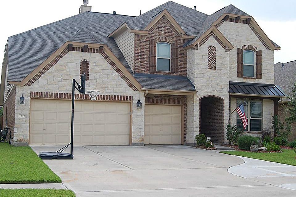 1st image of 1227 Martinez Ct