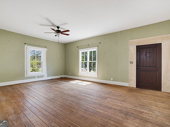 5th image of 1117 Barnes Mill Rd