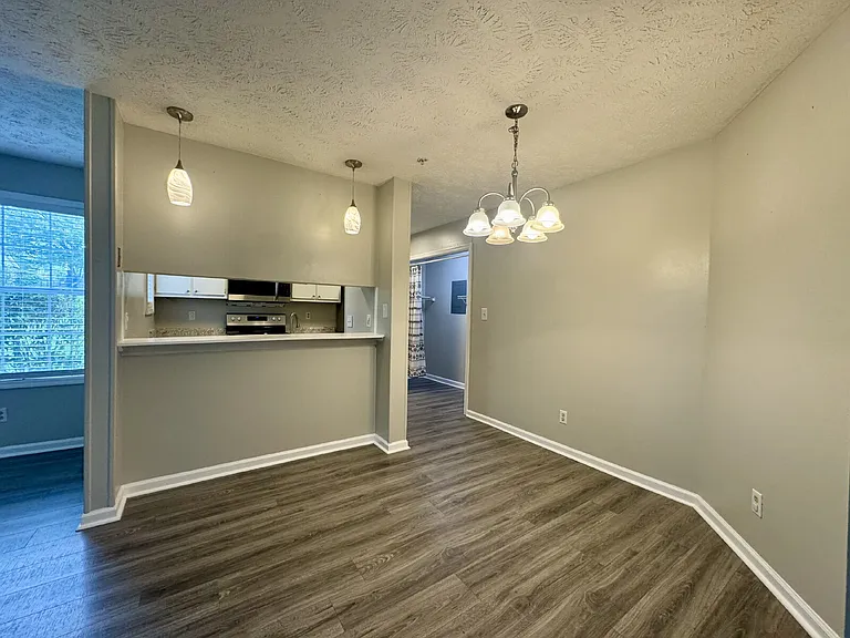 308-4 Waterdown Dr — Photo 5