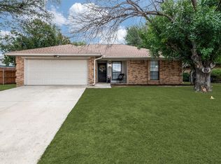 6308 Hunters Glen Dr, Watauga, TX 76148