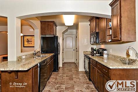 5th image of 1000 E Bluff View Dr Unit 24