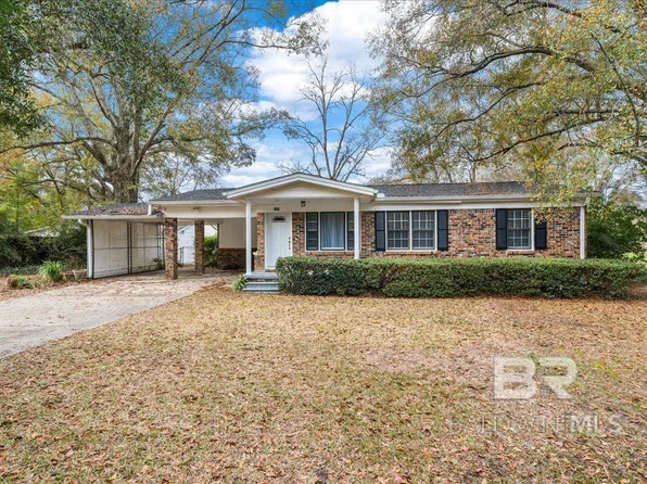 107 Robbie Ln, Saraland, AL 36571