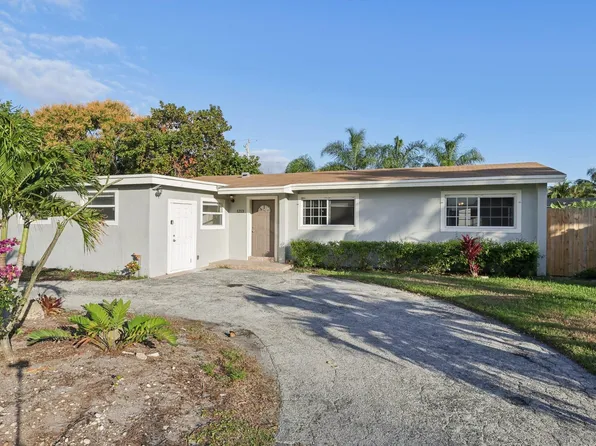 1213 W Mango Street, Lantana, FL 33462