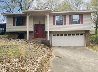 2005 Cenwood Dr, Jonesboro, AR 72401