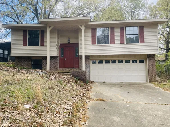 2005 Cenwood Dr, Jonesboro, AR 72401