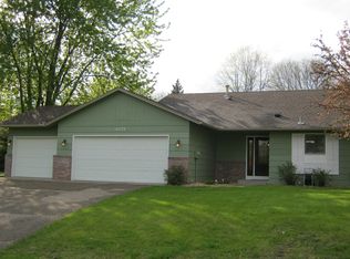 16720 Honeysuckle Ln, Eden Prairie, MN 55346