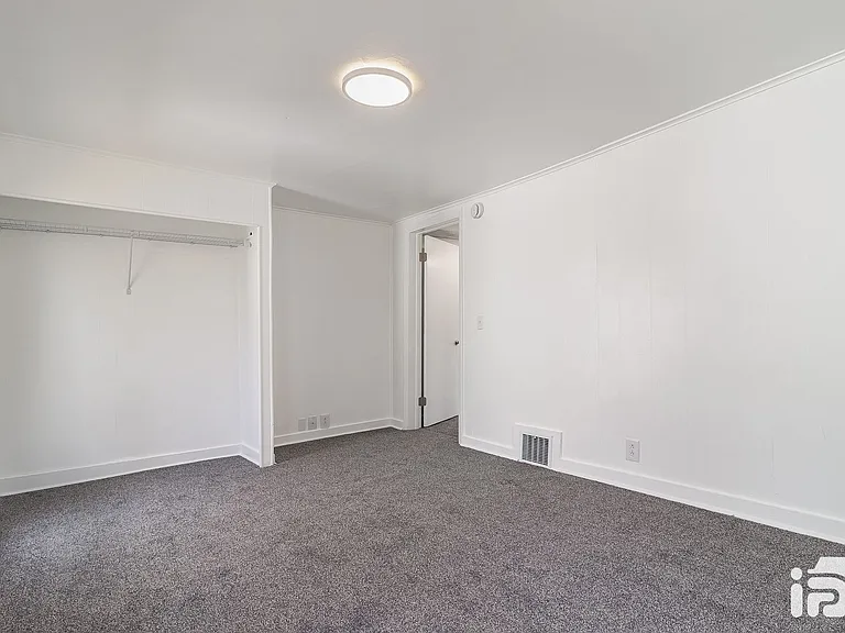 407 S Michigan Ave — Photo 15
