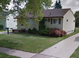 25536 Cubberness St, Saint Clair Shores, MI 48081