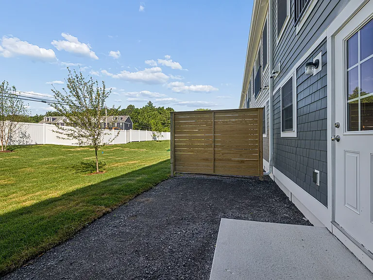52 Gilcreast Rd #1-67 — Photo 5