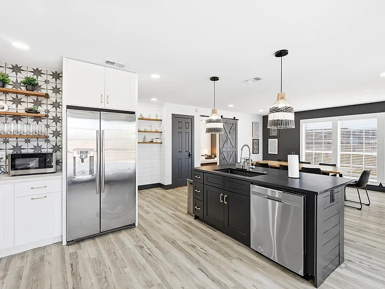 6440 Knoll Ridge Dr — Photo 14