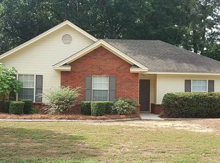 804 Shade Tree Ct, Wetumpka, AL 36092