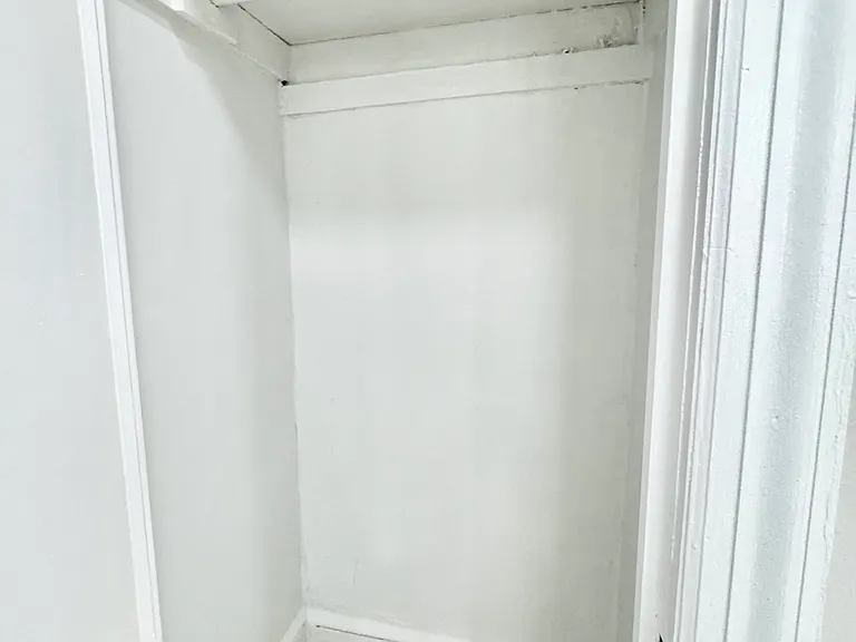382 Avenue W #2R — Photo 9