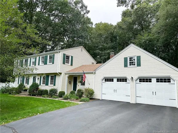 13 Monticello Drive, East Lyme, CT 06333