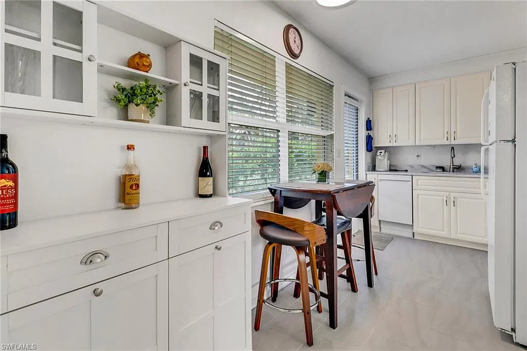 1 bed, 1.0 bath, 564 sqft, $6,500 — Photo 4