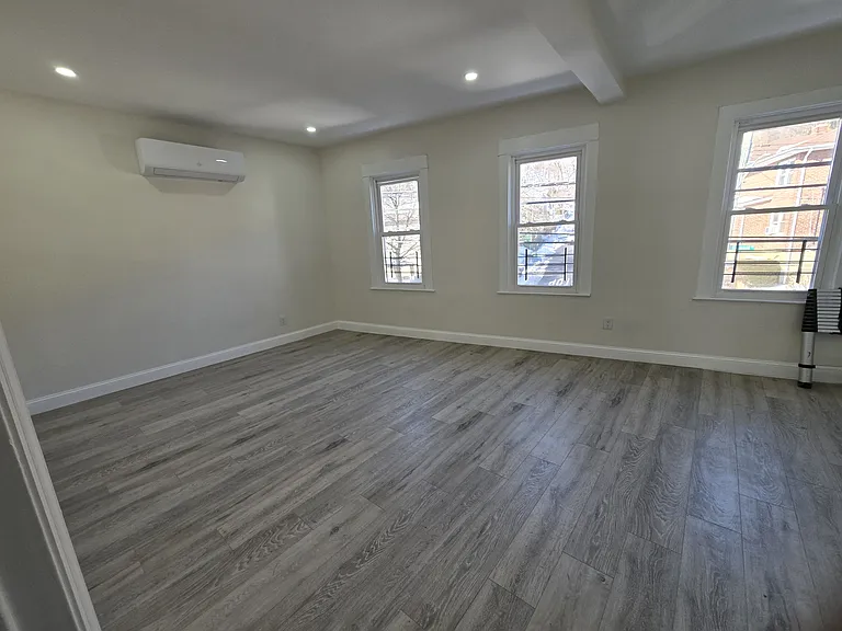 612 Richmond Rd #2 — Photo 7
