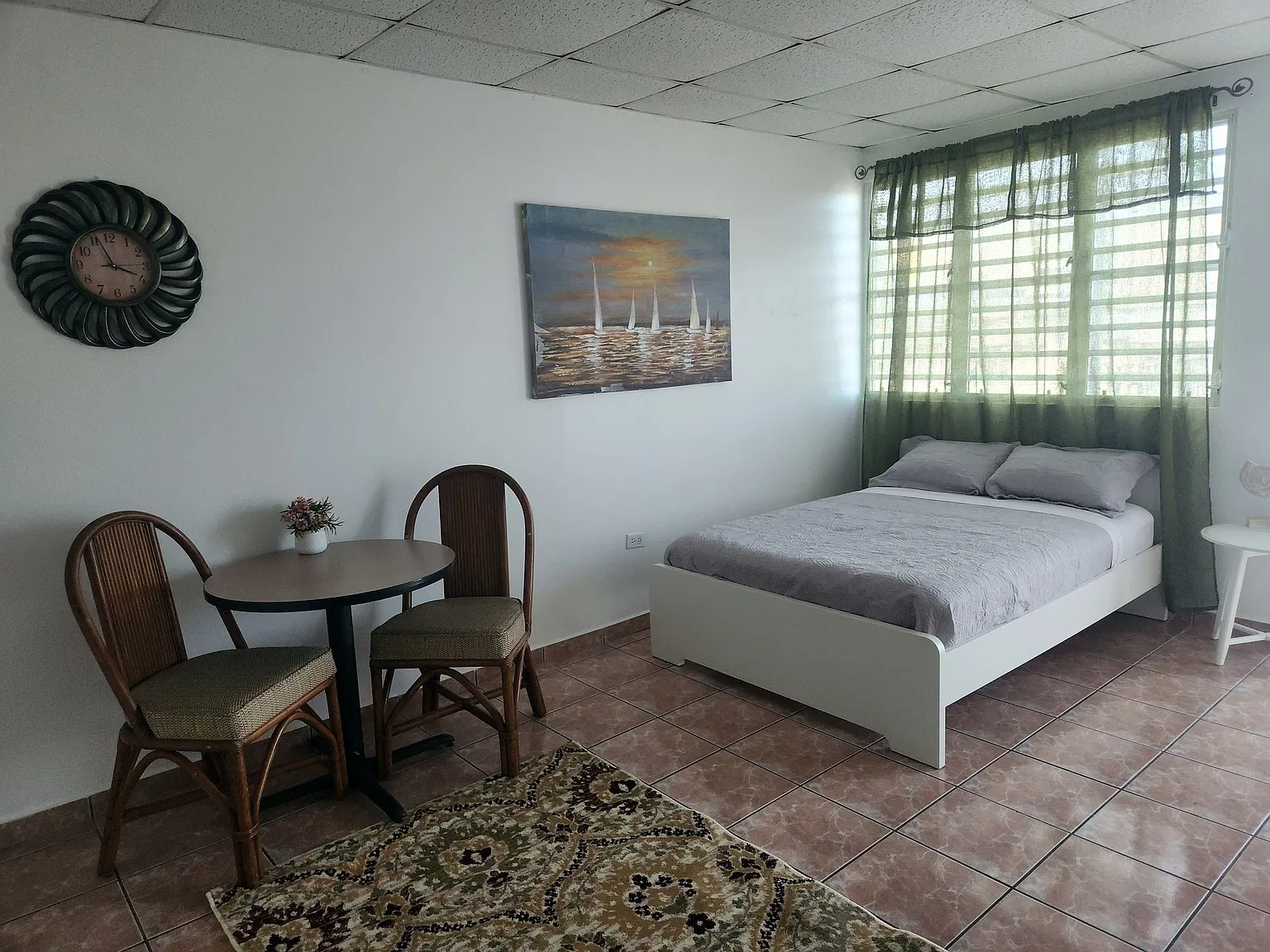 Studio, $1,050 — Photo 2