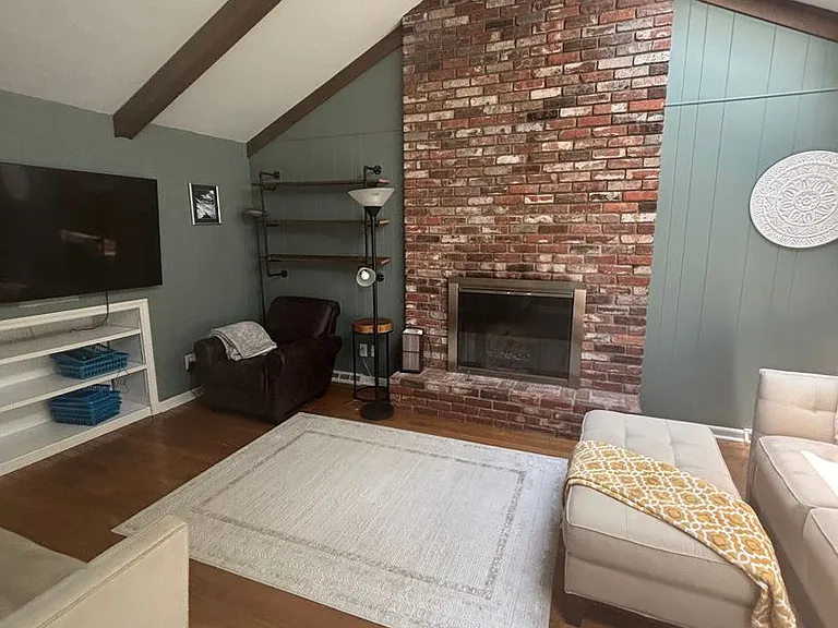 4063 Tall Timber Dr — Photo 8