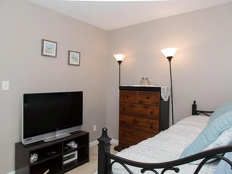 636 Homerun Dr — Photo 21