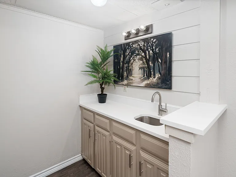 333 Melrose Dr #22D — Photo 14