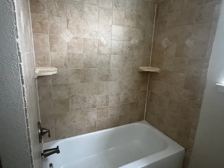 613 Overland Trl — Photo 22