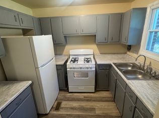 603 74th St APT 13, Newport News, VA 23605