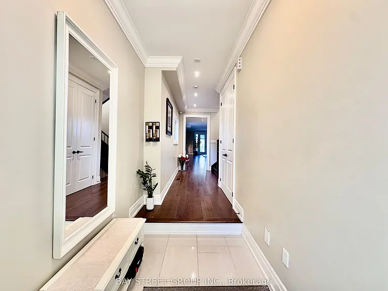 1033 Shaw Dr — Photo 7