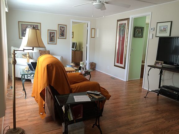3rd image of 2636 Japonica Dr