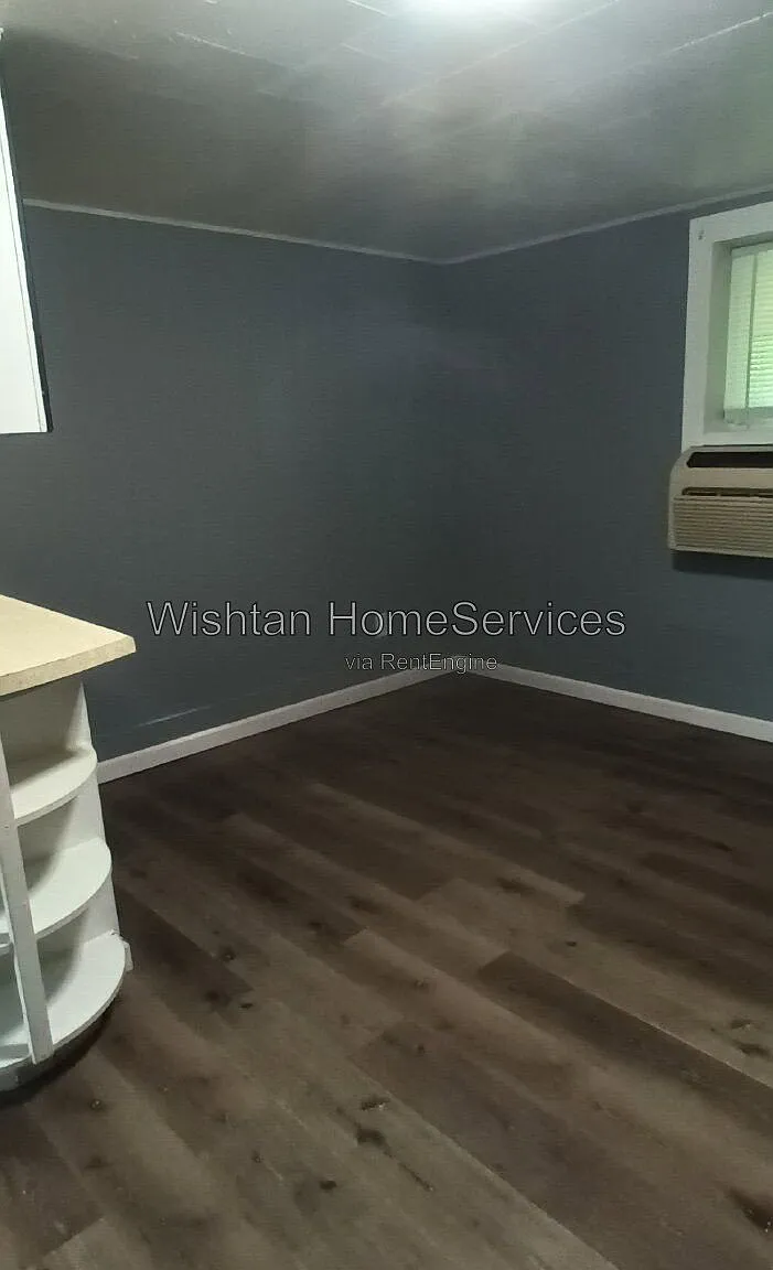 1 bed, 1.0 bath, $500 — Photo 2