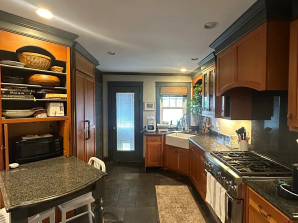 63 Franconia St, Boston, MA 02122
