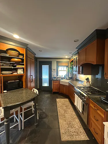 63 Franconia St Photo 1