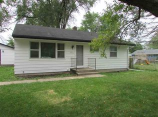 405 Belting Ct, Machesney Park, IL 61115