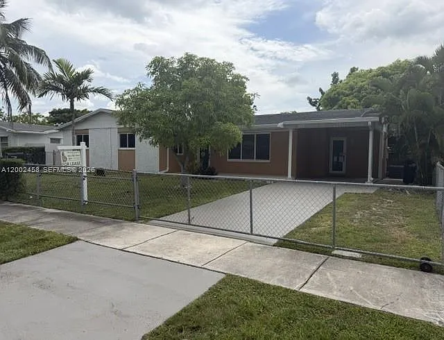 19920 SW 118th Pl — Photo 16