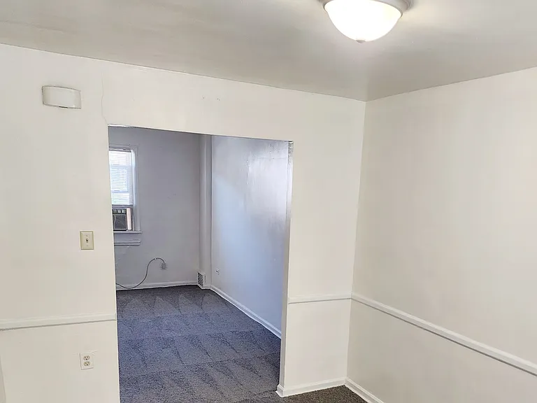 2601 N Heald St — Photo 15