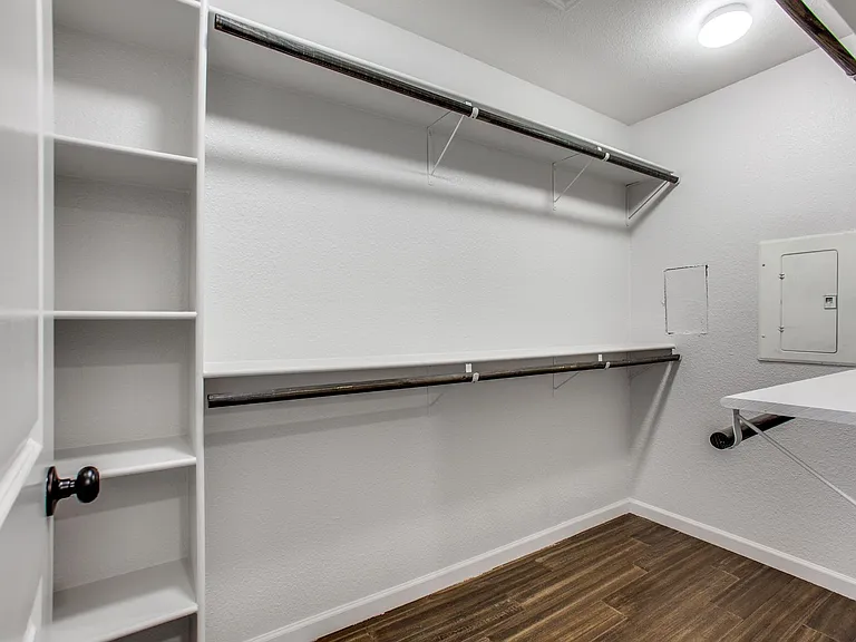 Creekside Condominumums — Photo 52